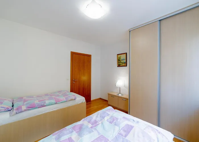 Lejlighed Skenderpasina Skyline 2-bedroom With Balcony Sarajevo